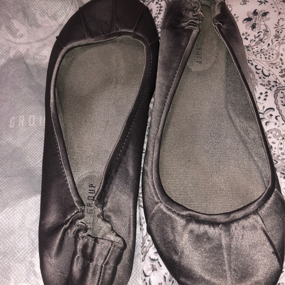 Shoes - Picture 3 of 3